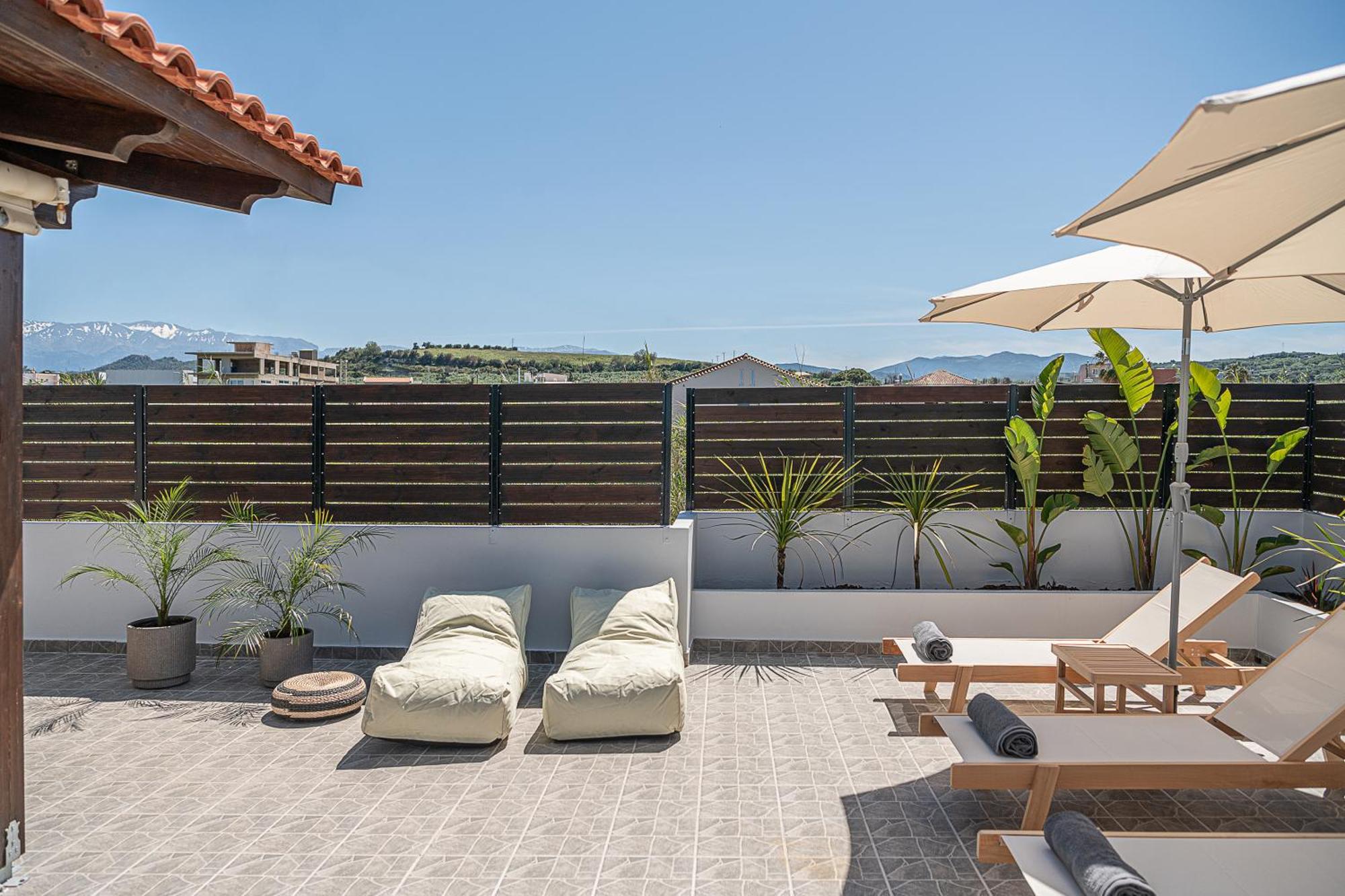 Sol Luxury Apartment - Close To The Beach With A Private Mini Pool Chania  Bagian luar foto