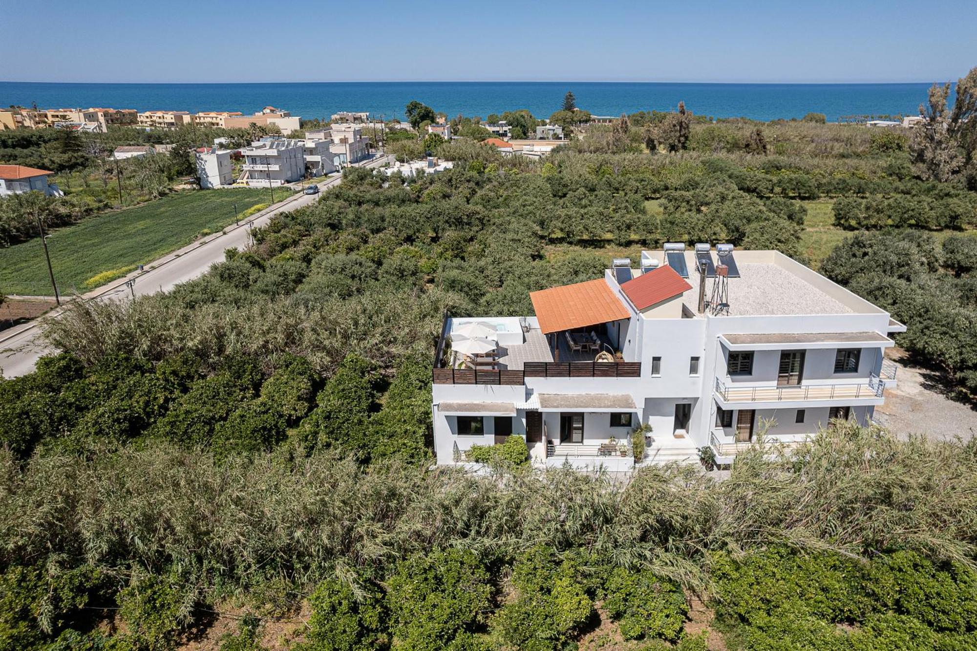 Sol Luxury Apartment - Close To The Beach With A Private Mini Pool Chania  Bagian luar foto